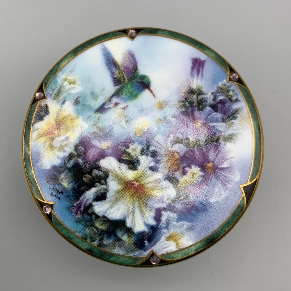 1994 Ardleigh-Elliot Music Box "The Broad-Billed Hummingbird by Lena Liu